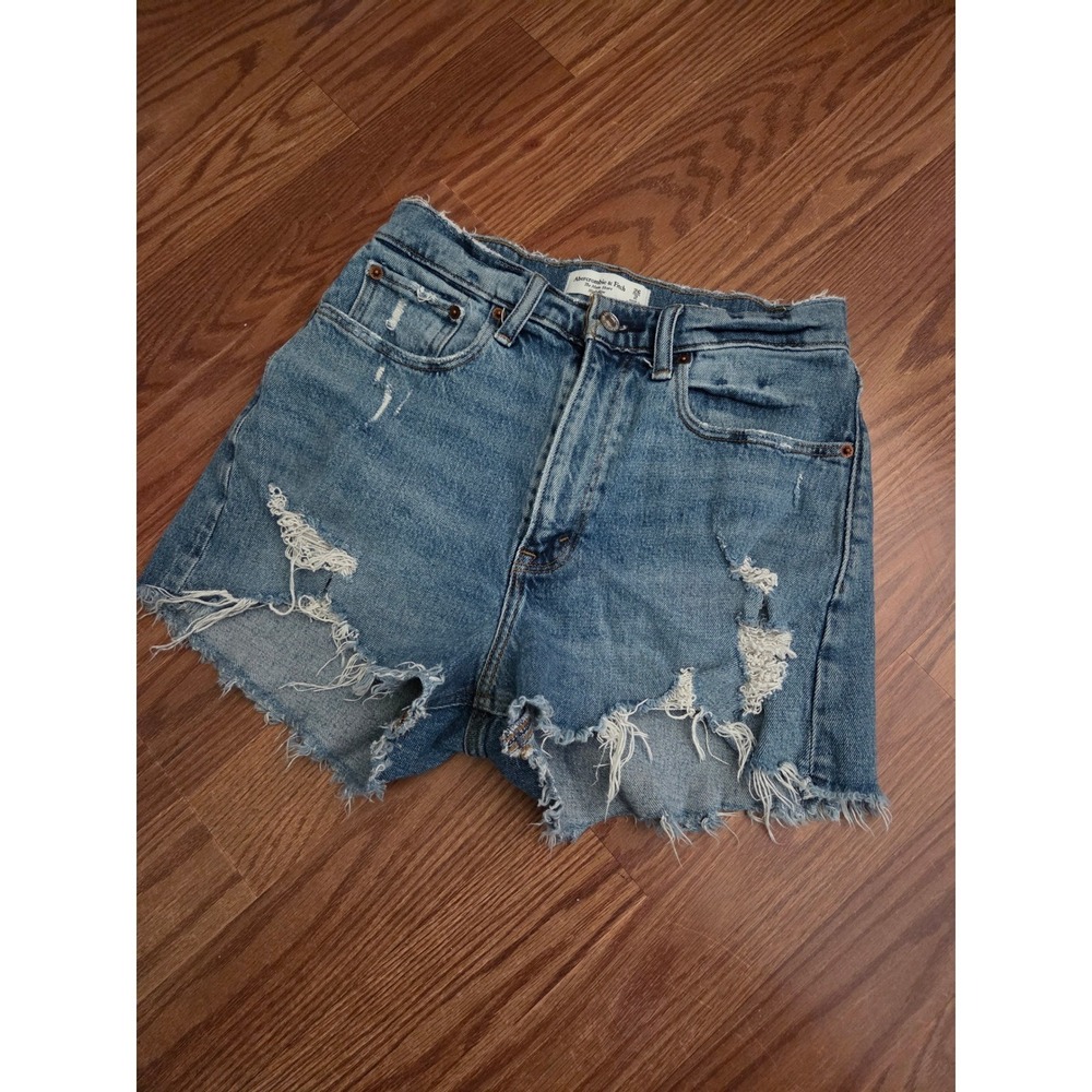 Abercrombie & Fitch High Rise Mom Shorts Blue Distressed Denim Raw Hem Size 26